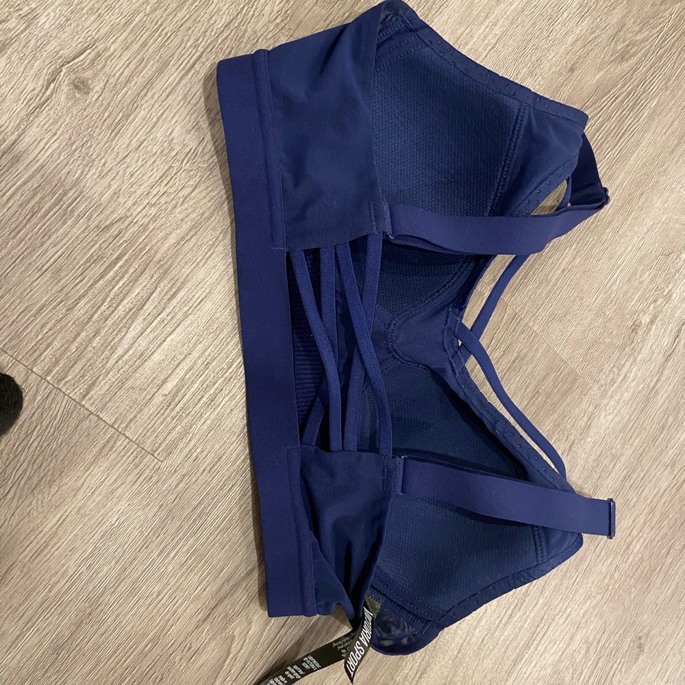 Victoria’s Secret sports bra, only worn once